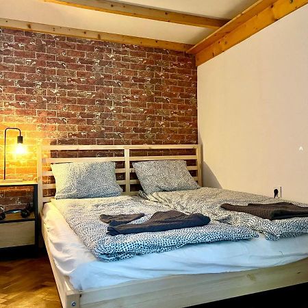 Apartment With Free Parking บูดาเปสต์ ภายนอก รูปภาพ
