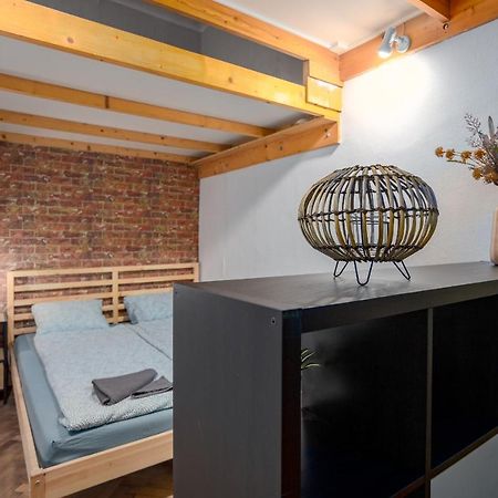 Apartment With Free Parking บูดาเปสต์ ภายนอก รูปภาพ
